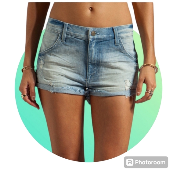 🦊 Wildfox Michelle Boyfriend Distressed Raw Hem Jean Shorts. Size 31 - Picture 13 of 17